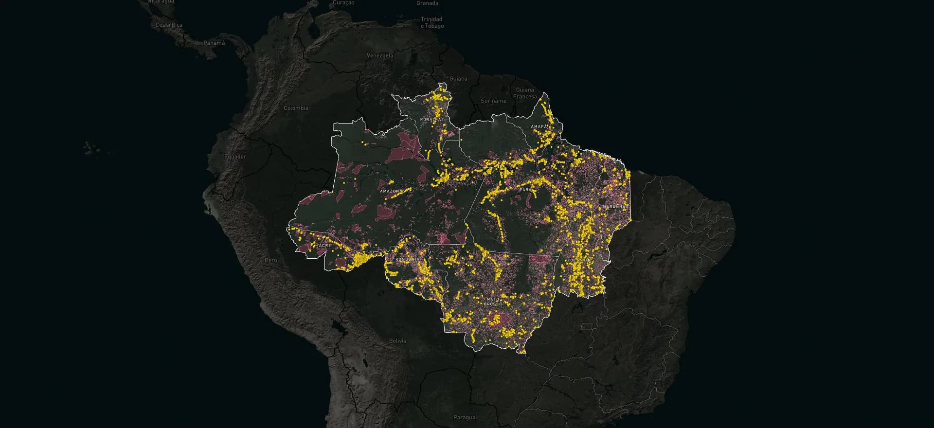 Fragmento de cerâmica antigo encontrado na terra preta da floresta amazônica.