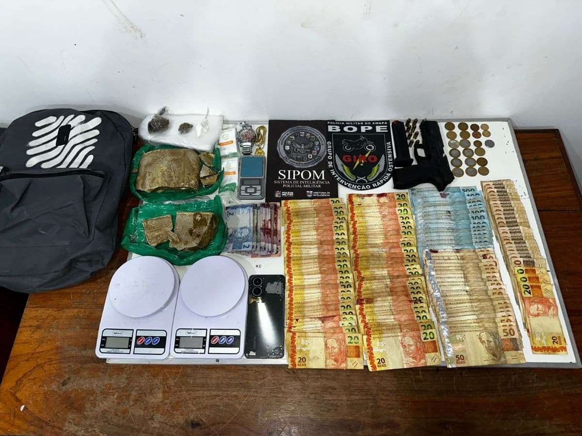 Viaturas do Batalhão de Operações Especiais da PM do Amapá posicionadas em via urbana durante ação policial.