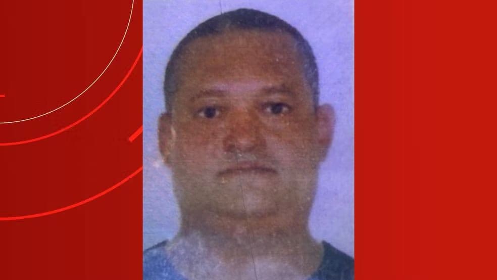 Veículos retidos em congestionamento na Avenida Rodrigo Otávio após acidente fatal.