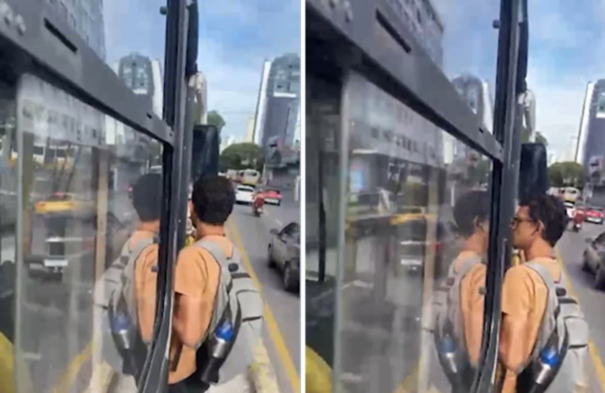 Vídeo mostra rapaz agarrado à porta externa de ônibus em movimento em Belém.