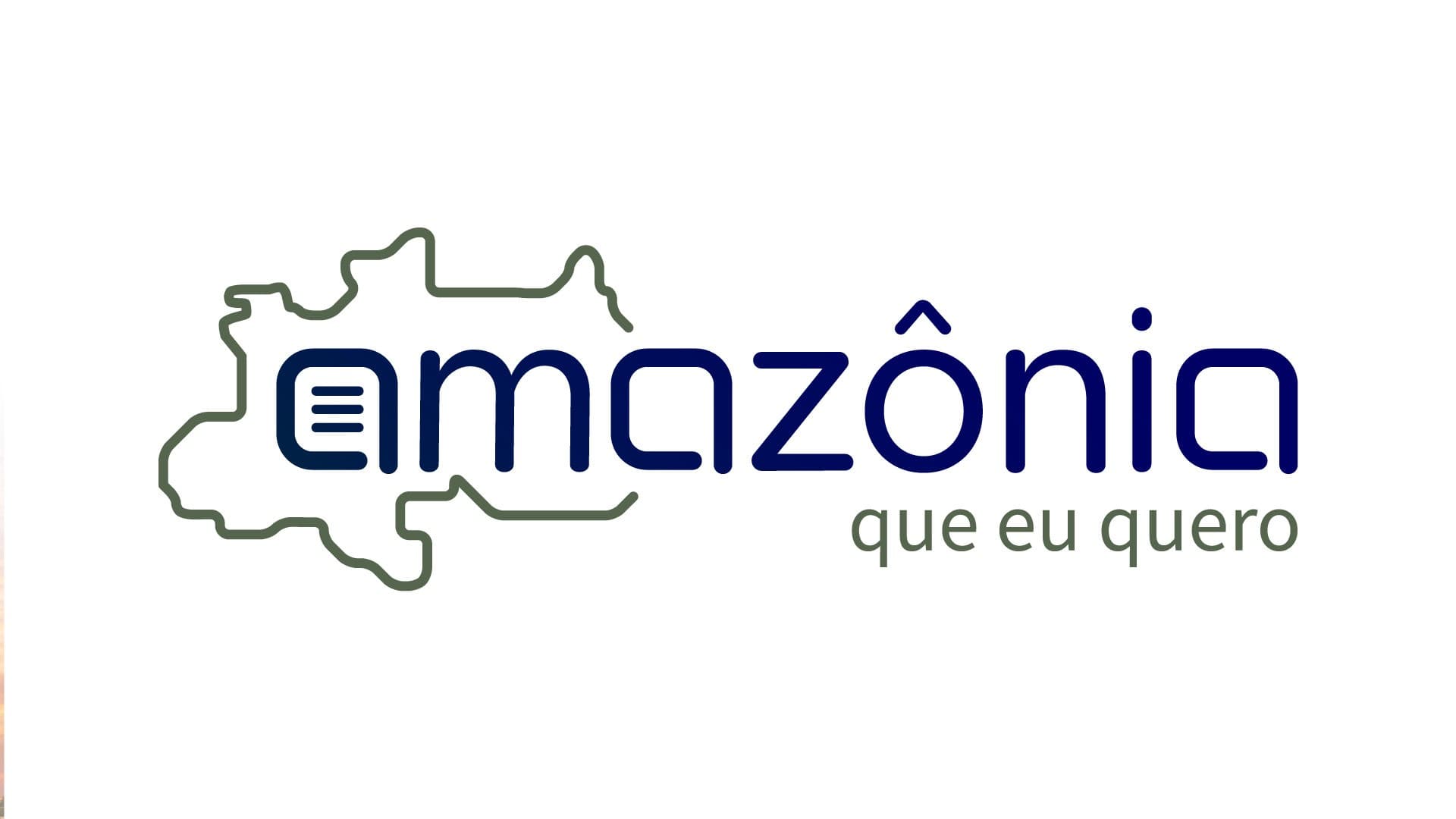 Plateia assiste a painel sobre democracia digital em Rio Branco.